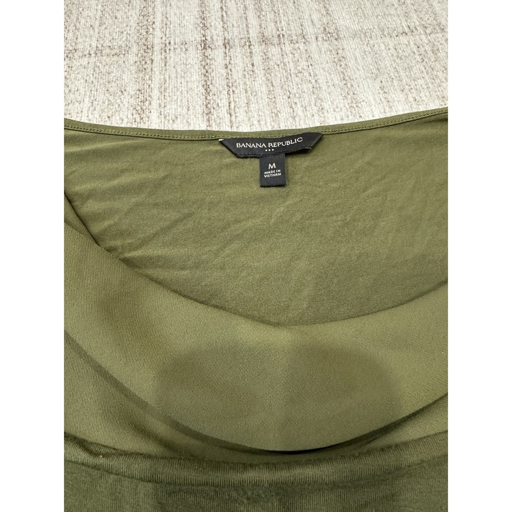 Banana Republic Women's Shirt M -Green Basic Minimal Stretch Casual Classic Cowl - Picture 2 of 5